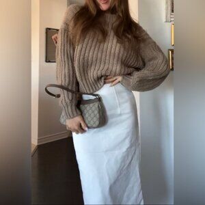H&M beige sweater